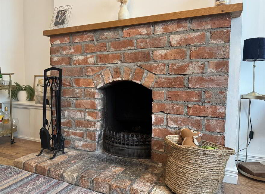 70 Riverside, Antrim, BT41 4BL