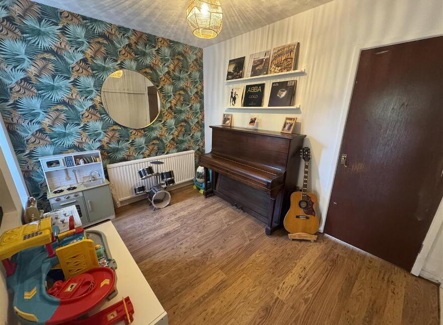 70 Riverside, Antrim, BT41 4BL