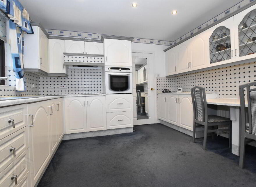17 Oldfort Gardens, Moira, BT67 0QB