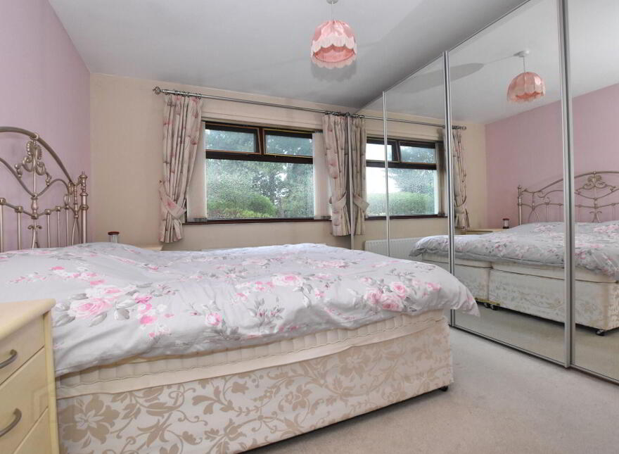 17 Oldfort Gardens, Moira, BT67 0QB