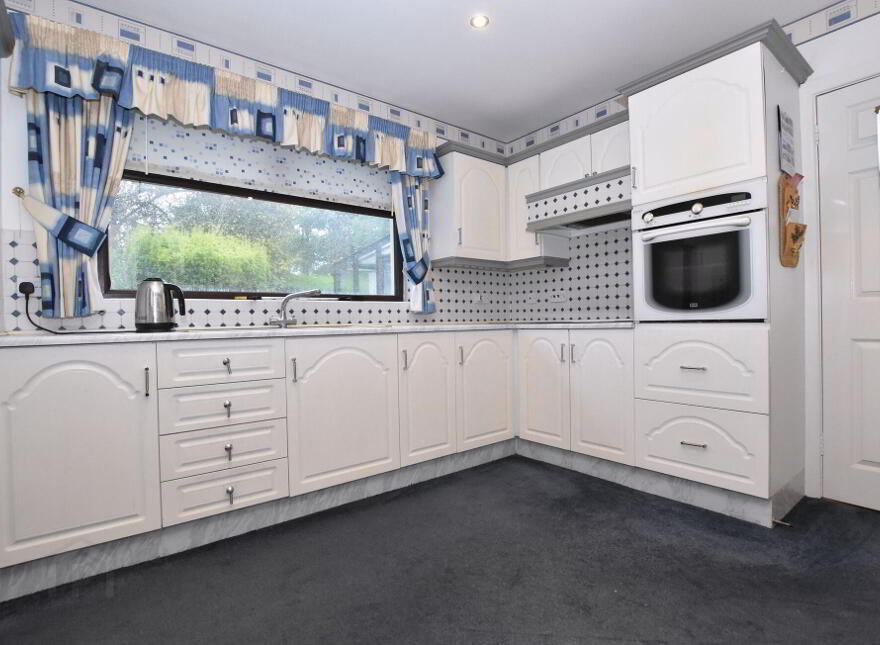 17 Oldfort Gardens, Moira, BT67 0QB