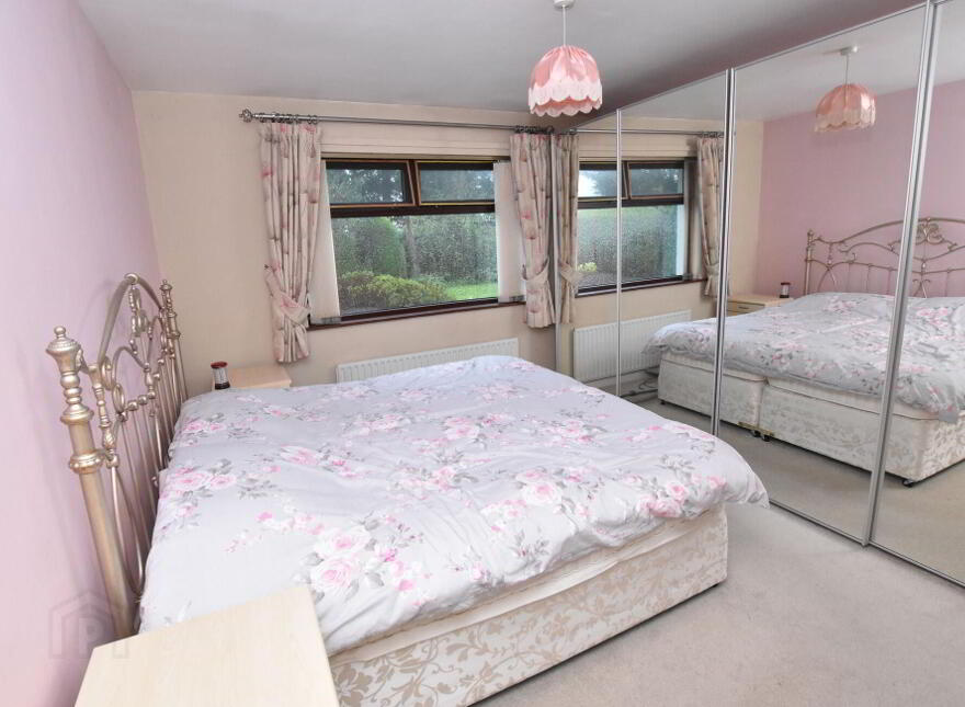 17 Oldfort Gardens, Moira, BT67 0QB