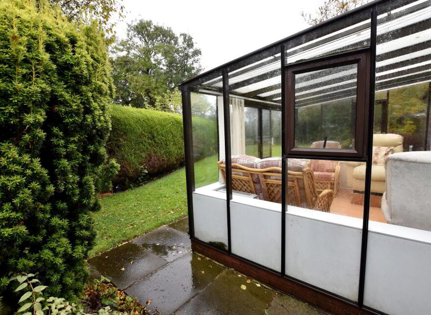 17 Oldfort Gardens, Moira, BT67 0QB