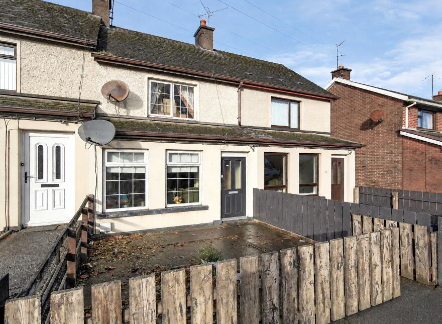 20 Oaks Road, Dungannon, BT71 4AR