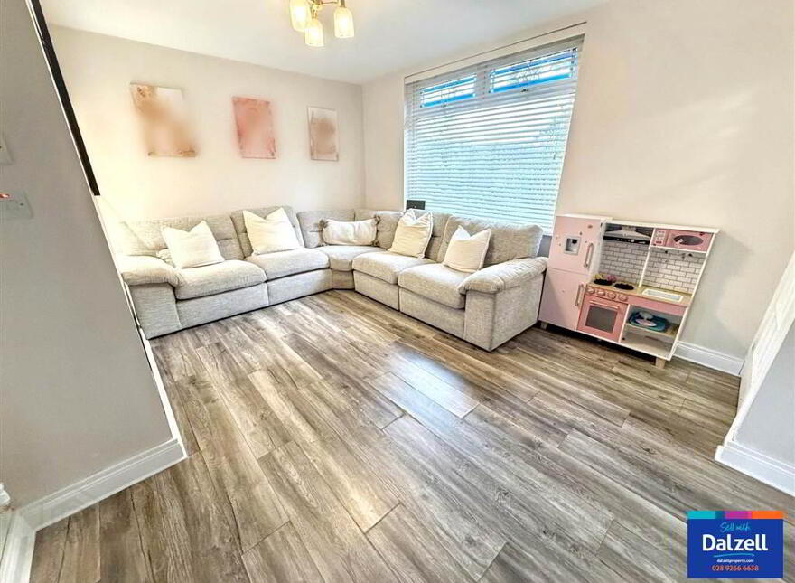 4 Gortmore Park, Lisburn, BT28 2BW