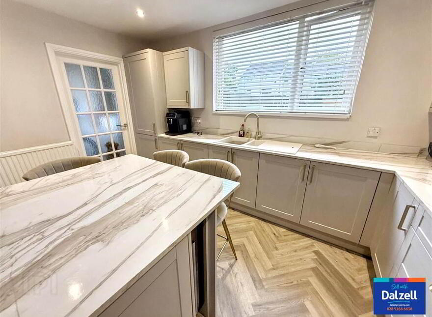 4 Gortmore Park, Lisburn, BT28 2BW