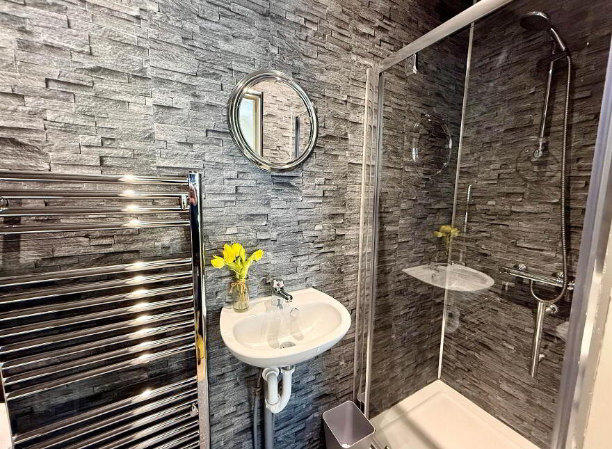 1 Castleview Terrace, Ballyhackamore, Belfast, BT4 3FD