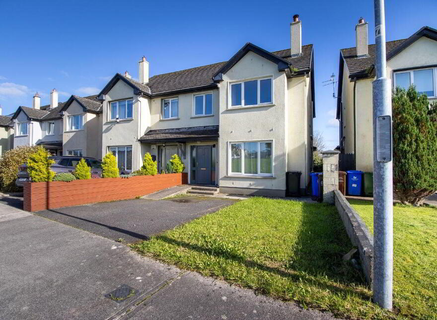 24 Rathcluain Village, Kiltimagh, F12F856