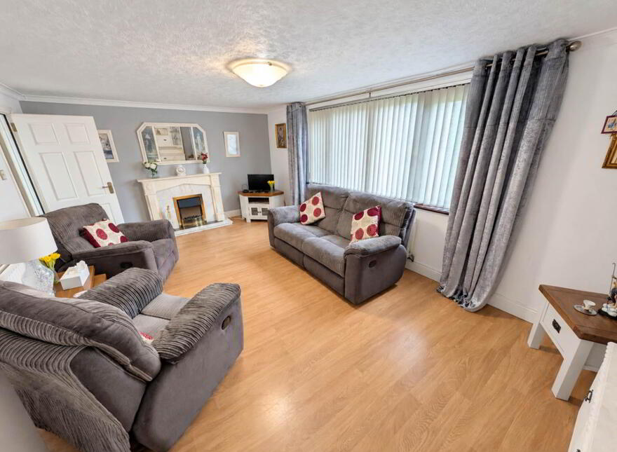 2 Laburnum Park, Belfast, BT17 0BS