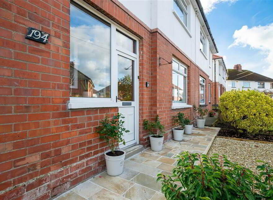 194 Sicily Park, Finaghy, Belfast, BT10 0AQ