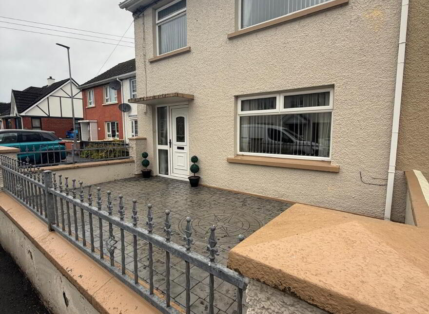 13 Meadow Park, Strabane, BT82 9QE