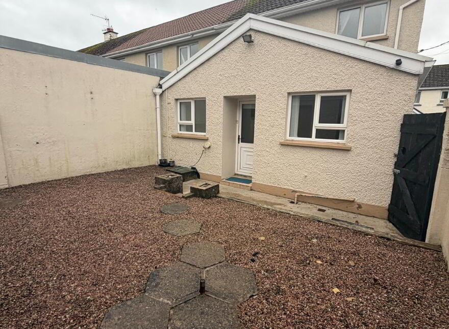 13 Meadow Park, Strabane, BT82 9QE