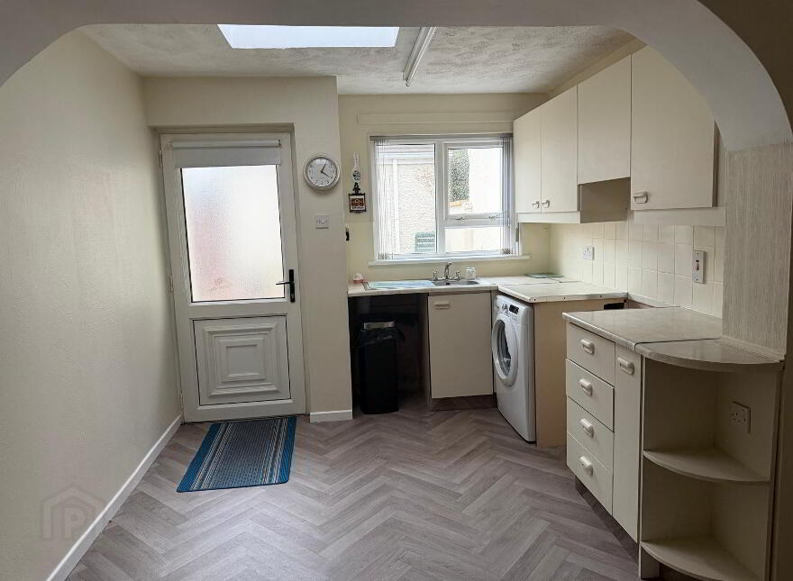 13 Meadow Park, Strabane, BT82 9QE