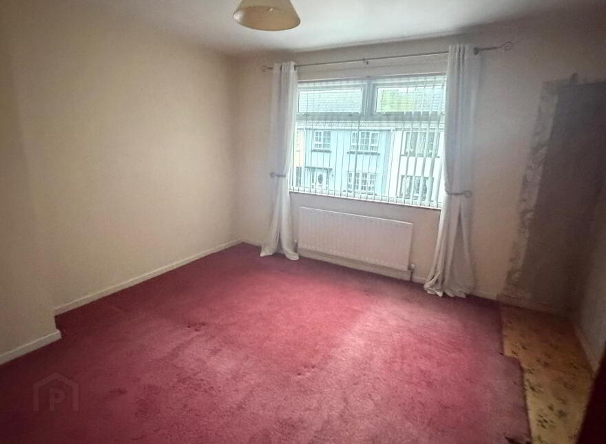 13 Meadow Park, Strabane, BT82 9QE
