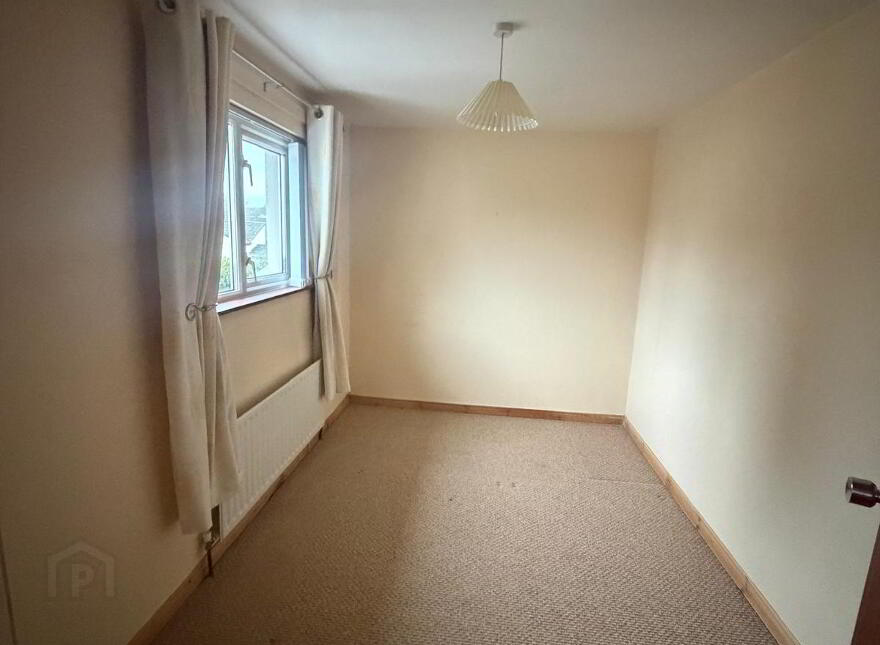 13 Meadow Park, Strabane, BT82 9QE