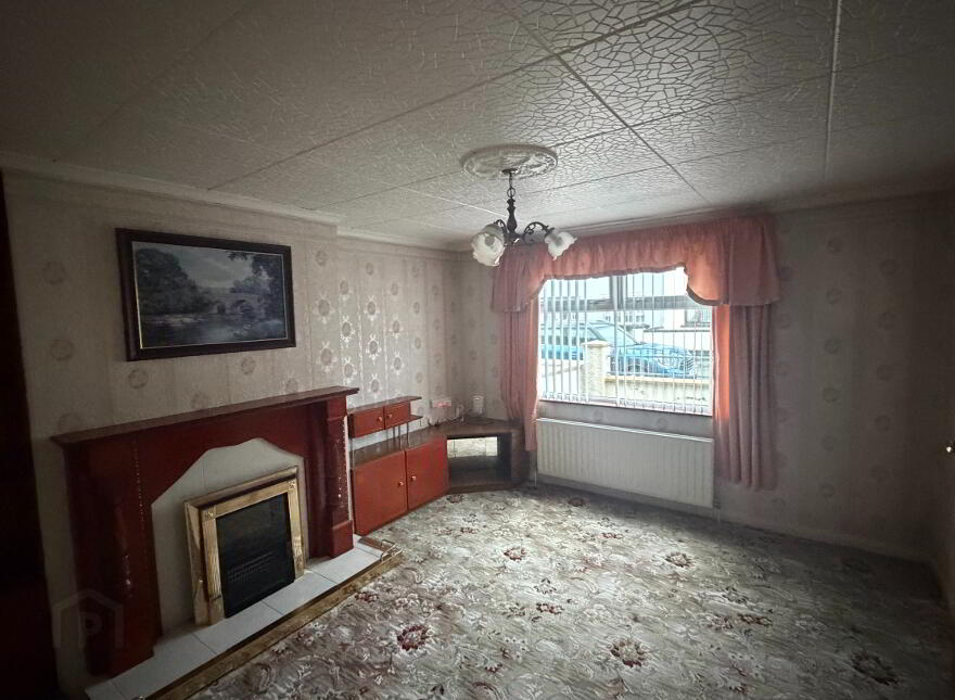 13 Meadow Park, Strabane, BT82 9QE