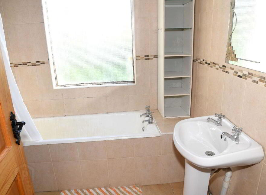 Gardenfield, Tuam, H54F433