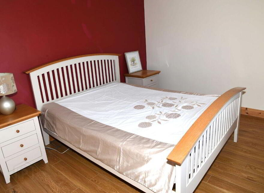 Gardenfield, Tuam, H54F433