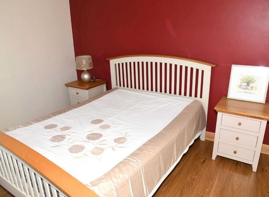 Gardenfield, Tuam, H54F433
