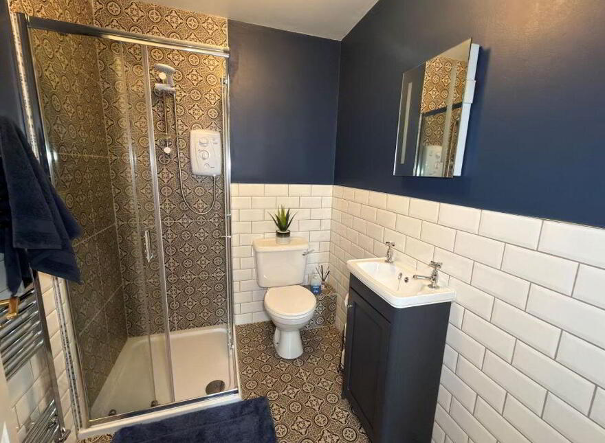 Apt 4, Aislinn Manor, Castlefin, F93E722