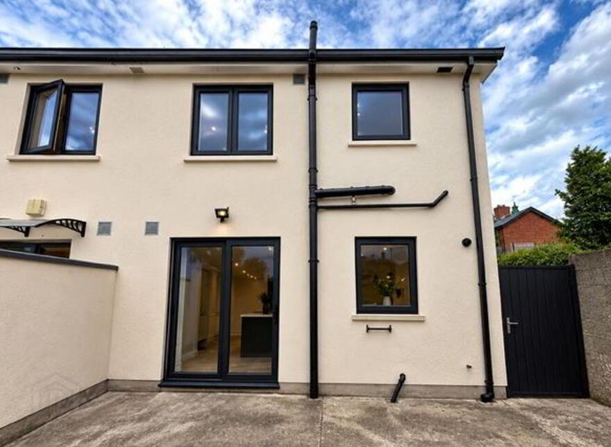 12 Barrack Close, Barrack Street, Dundalk, A91Y0C7