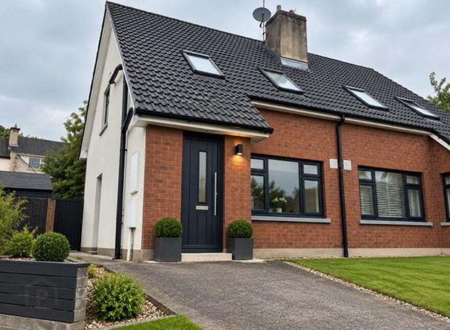 23 Cascade Park, Clonmel, E91F208 photo