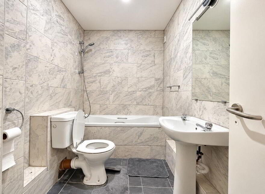 Apartment 201 Market Court Apartments, Limerick City Centre, V94AY95