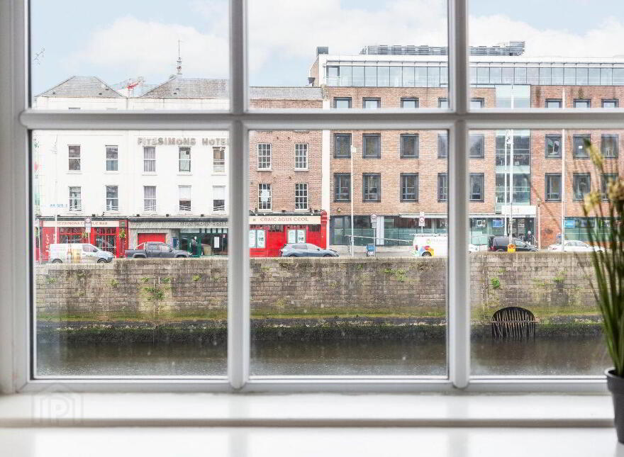 28 Ha'Penny Bridge House, Ormond Quay Lower, Dublin 1, D01WF24