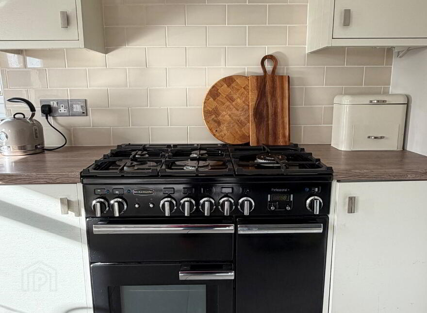 2 Hartley Hall Green, Greenisland, BT38 8FU