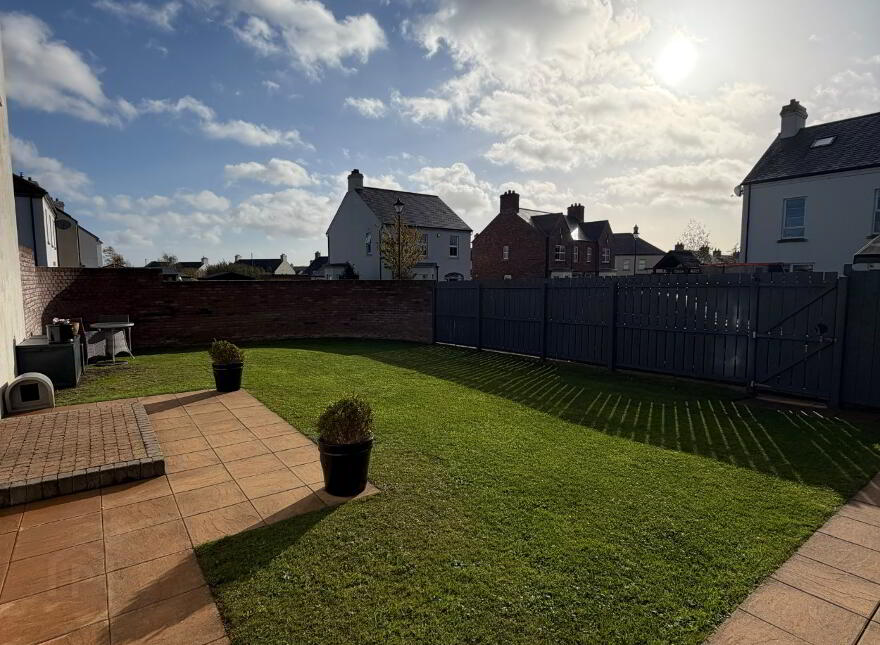2 Hartley Hall Green, Greenisland, BT38 8FU