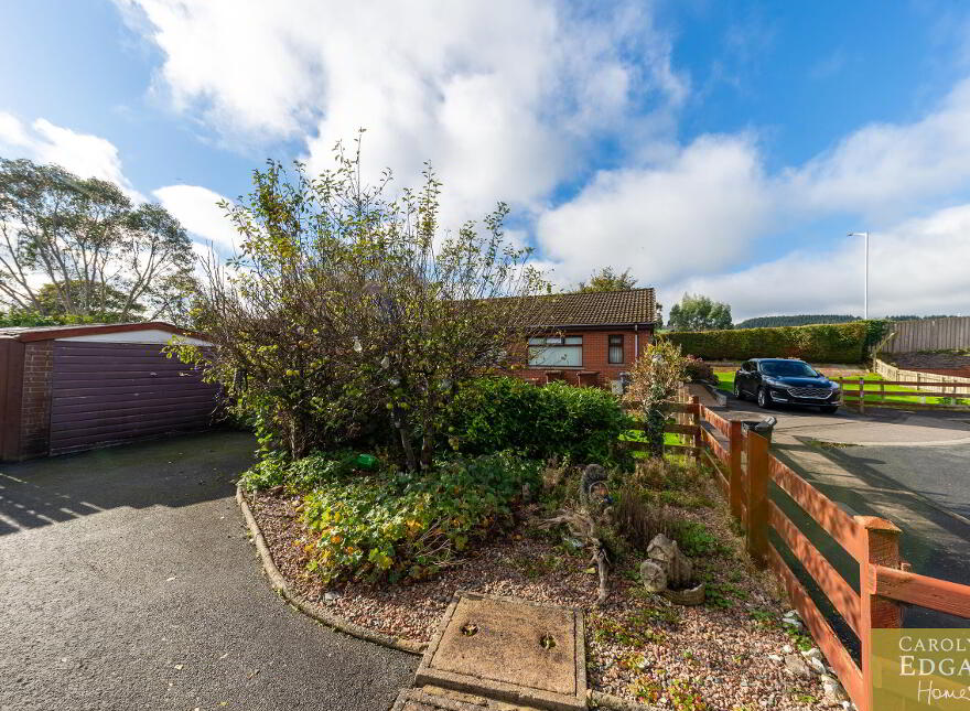 8 Shane Heights, Carrickfergus, BT38 8NY