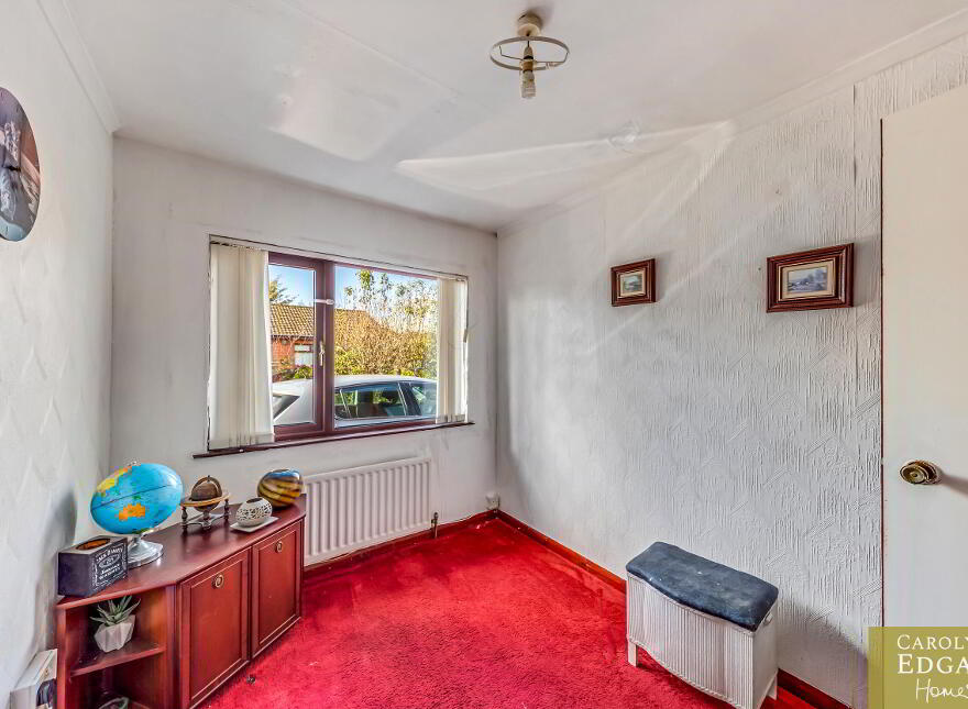 8 Shane Heights, Carrickfergus, BT38 8NY