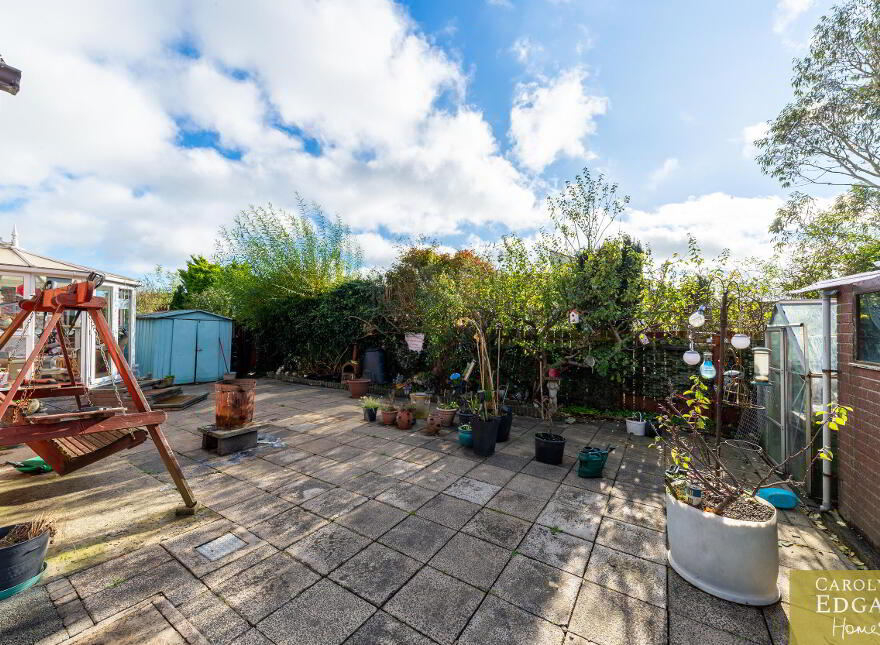 8 Shane Heights, Carrickfergus, BT38 8NY