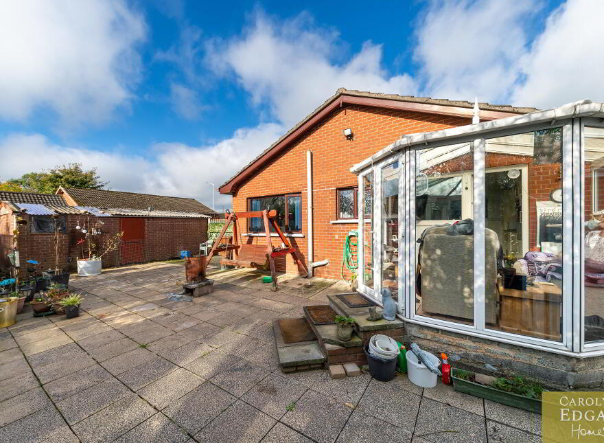 8 Shane Heights, Carrickfergus, BT38 8NY