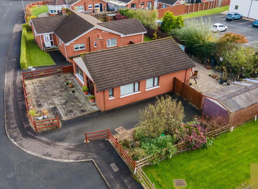 8 Shane Heights, Carrickfergus, BT38 8NY