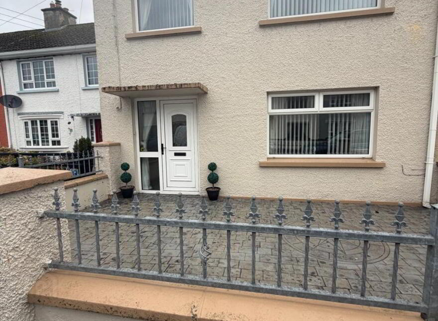 17 Ashbrook, Strabane, BT82 9TG