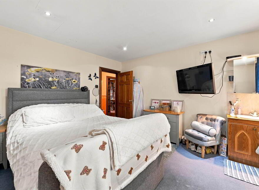 Trooperfield House, 27 Ravarnet Road, Lisburn, BT27 5NB