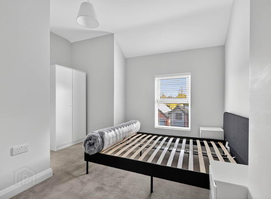Apt 2, 56 Myrtlefield Park, Belfast, BT9 6NG