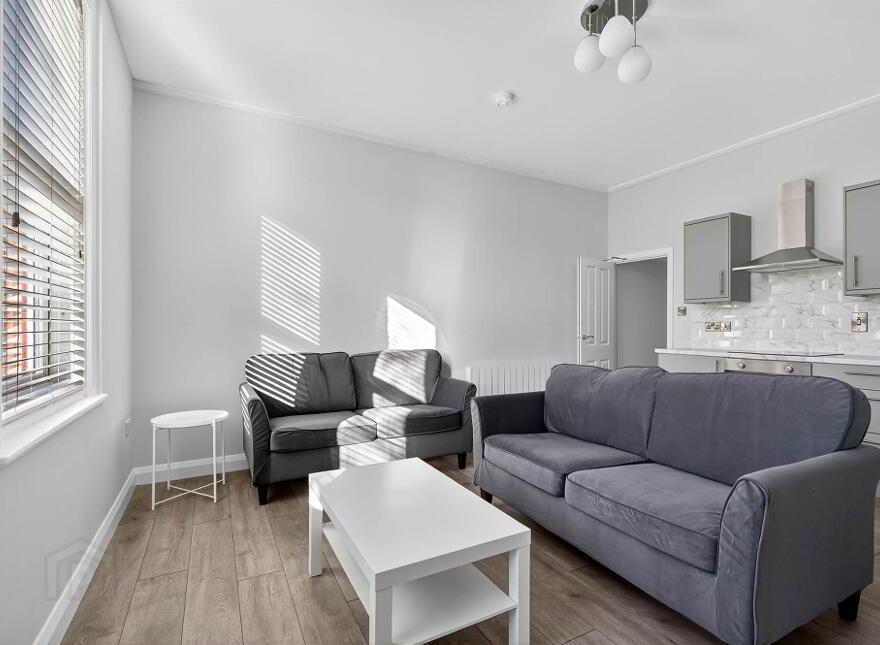 Apt 2, 56 Myrtlefield Park, Belfast, BT9 6NG