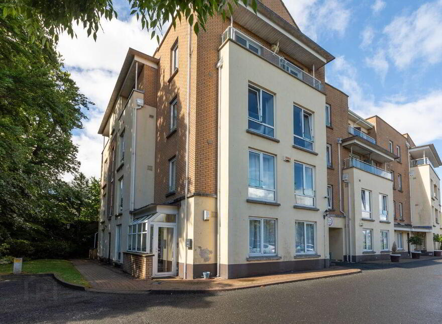 Apartment 33 Lisalea, Frascati Park, Blackrock, Blackrock, A94E302