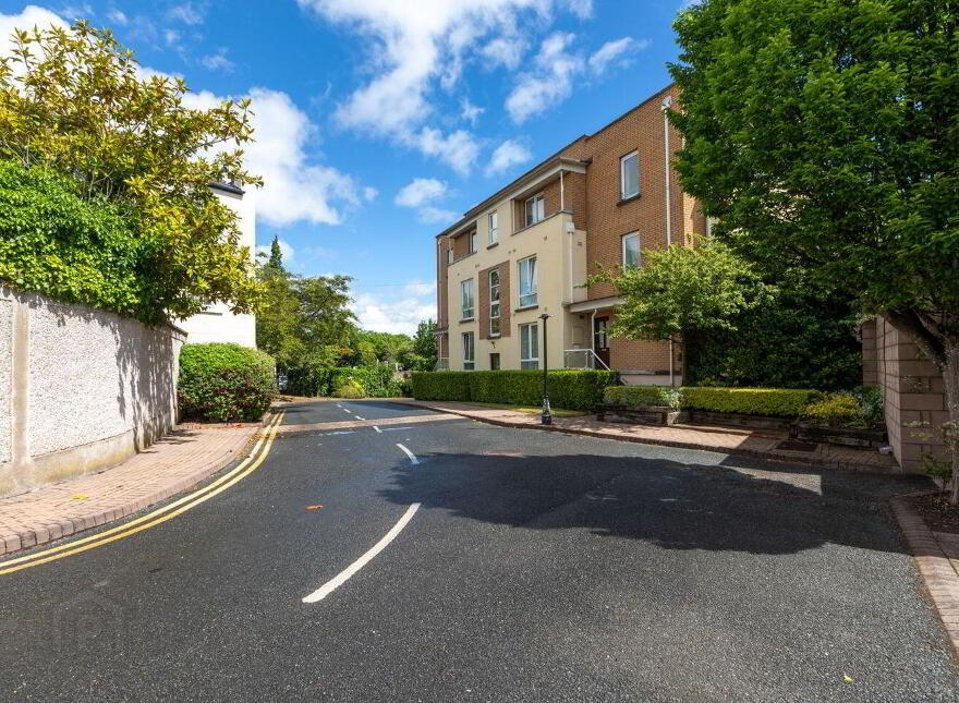 Apartment 33 Lisalea, Frascati Park, Blackrock, Blackrock, A94E302