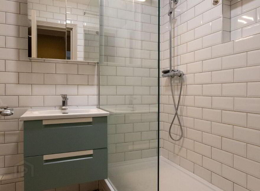 Apartment 33 Lisalea, Frascati Park, Blackrock, Blackrock, A94E302