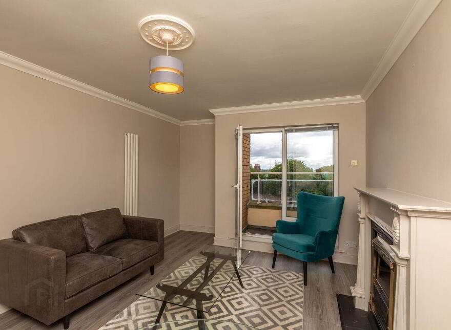 Apartment 33 Lisalea, Frascati Park, Blackrock, Blackrock, A94E302