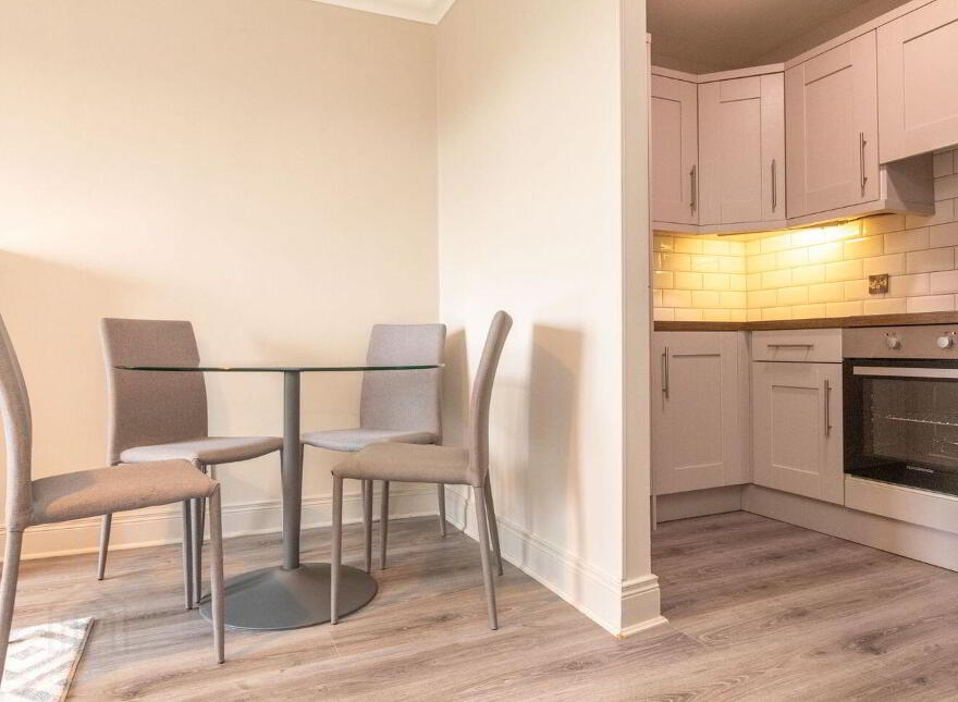Apartment 33 Lisalea, Frascati Park, Blackrock, Blackrock, A94E302
