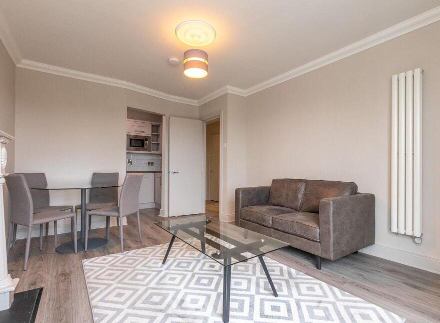 Apartment 33 Lisalea, Frascati Park, Blackrock, Blackrock, A94E302