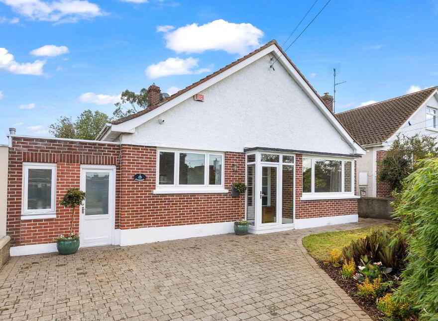 2 Avondale Crescent, Killiney, A96D651