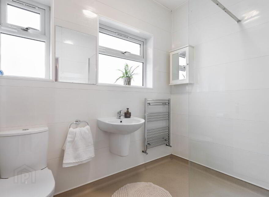 2 Avondale Crescent, Killiney, A96D651
