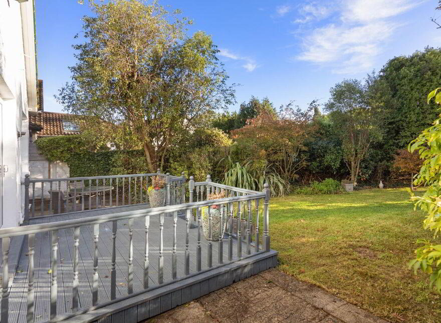 2 Avondale Crescent, Killiney, A96D651