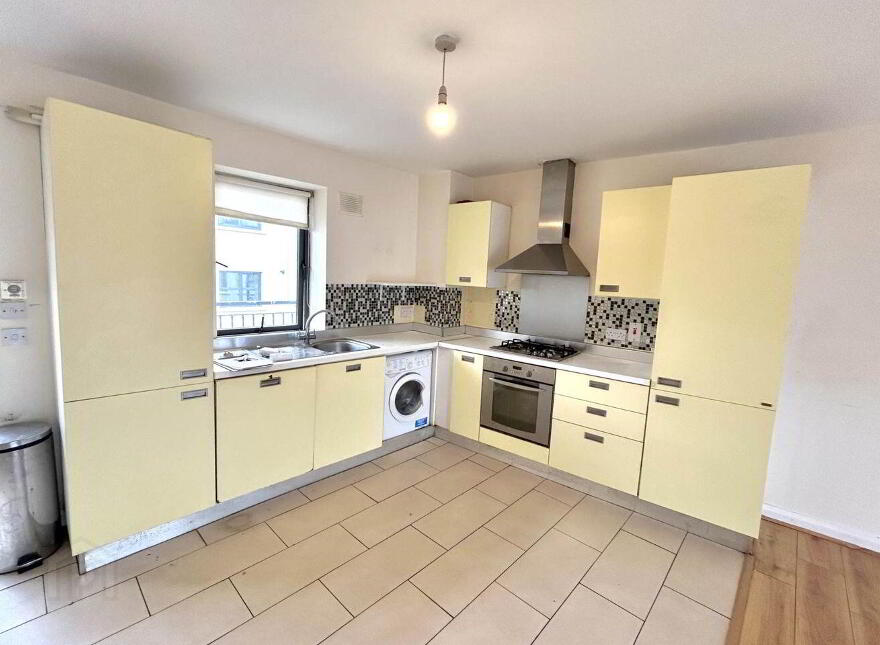 An Tsean Mhargadh, 308 Block B, Greenlanes, Drogheda, A92D439