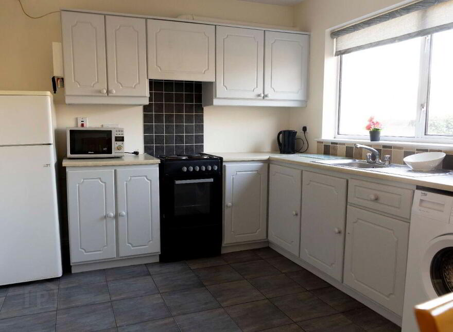 10 Cross Street, New Ross, Y34E024